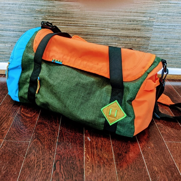 dakine gym bag